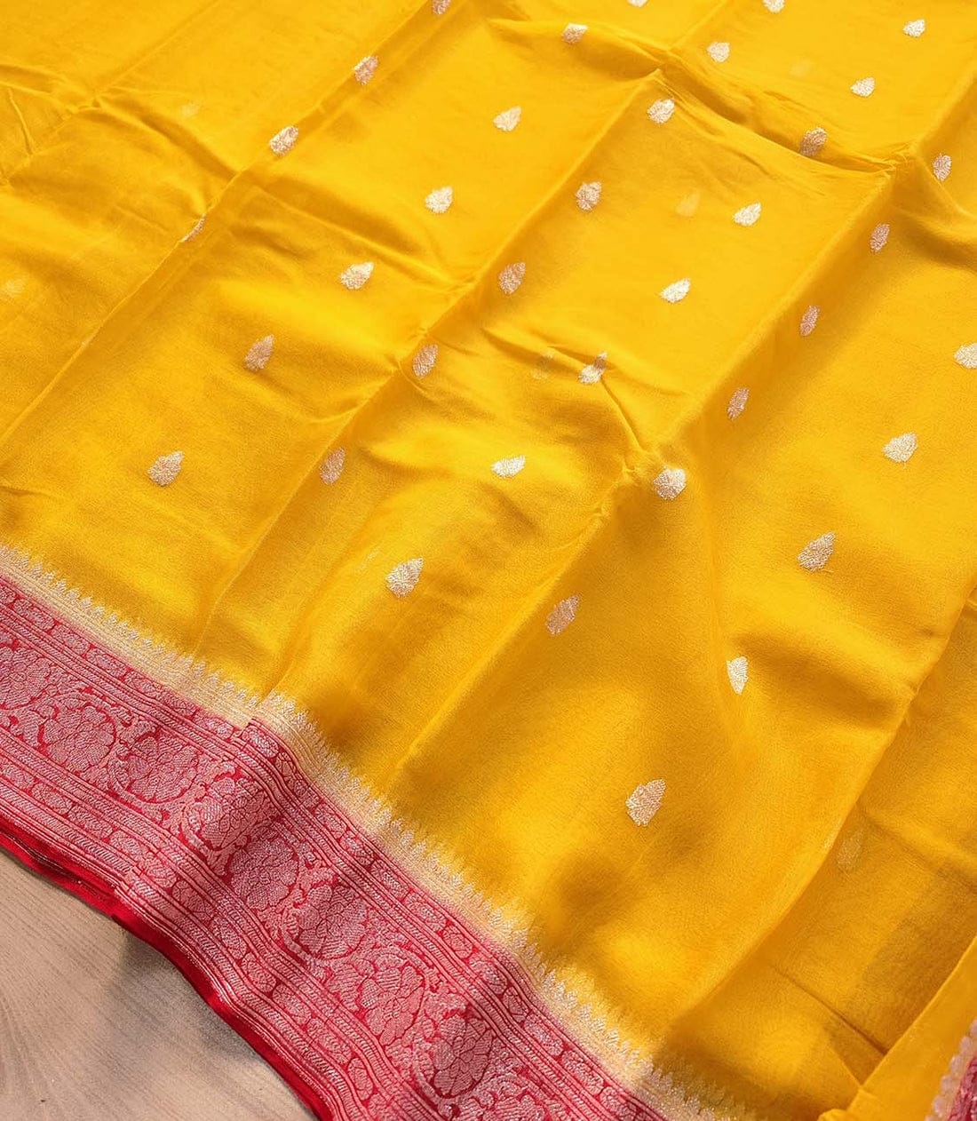 BANARASI HANDLOOM PURE KHADDI SHIFFON SAREE MADE BY HANDLOOM