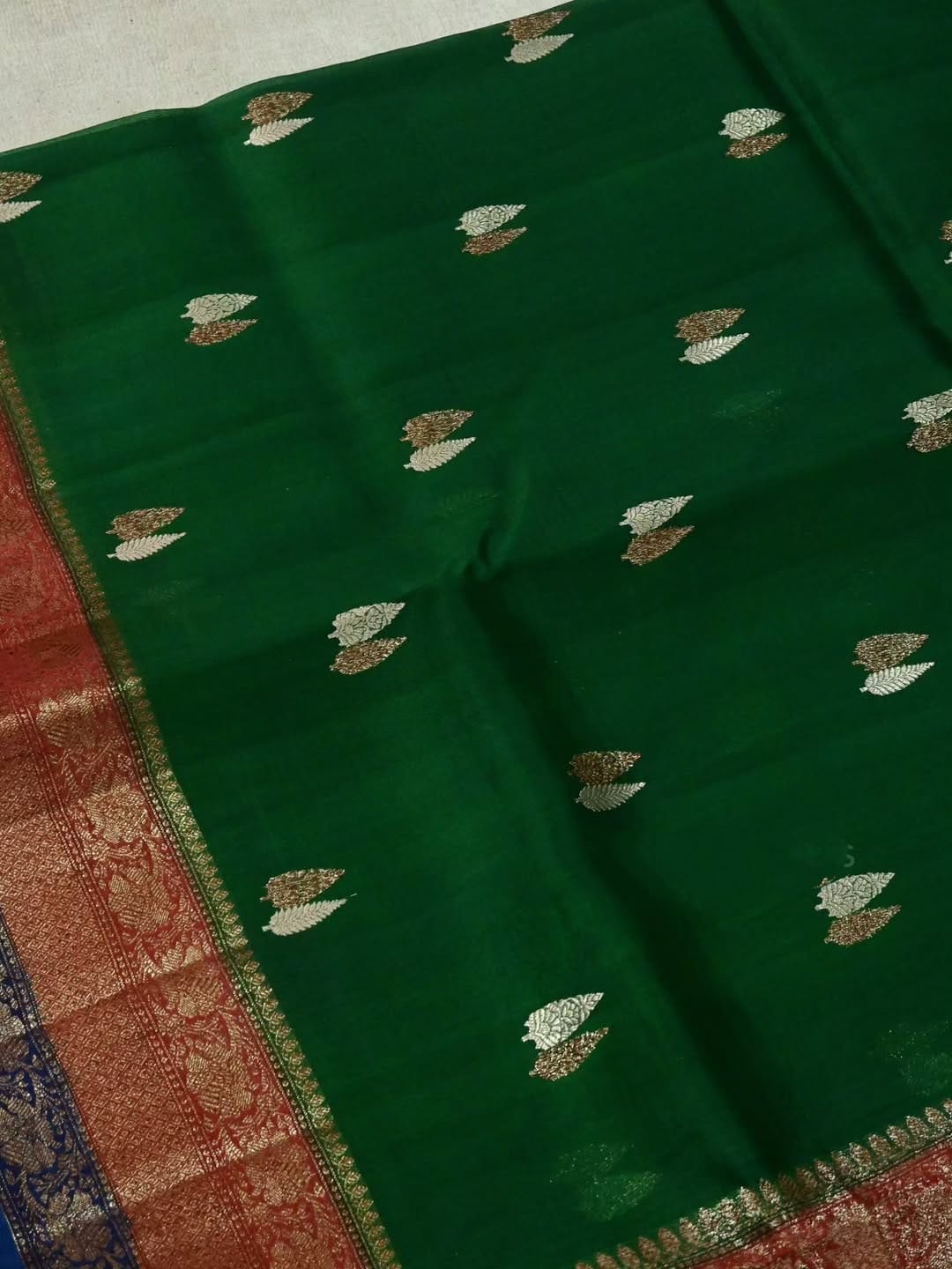 Handbrush Dyed Banarasi Pure Kora Saree