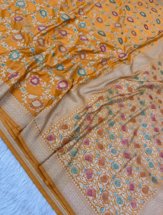 HANDBRUSH DYE BANARASI HANDLOOM MASHRU SILK SAREE