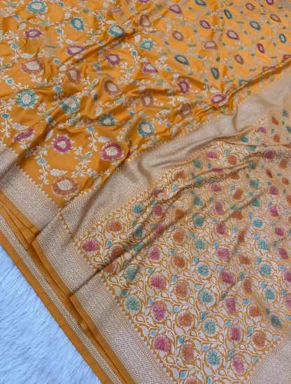 HANDBRUSH DYE BANARASI HANDLOOM MASHRU SILK SAREE